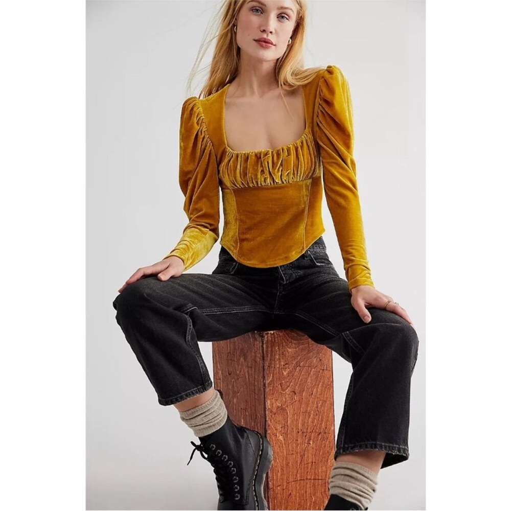 NWT Free People Hold Me Puff Sleeve Velvet Top ~ Glistening Gold  ~ Small